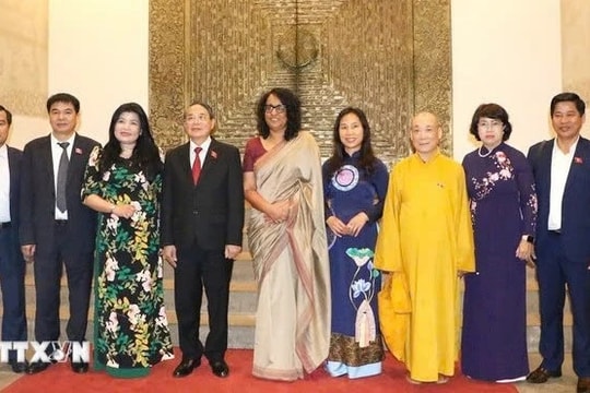 Phó Chủ tịch Quốc hội Nguyễn Đức Hải hội kiến Thủ tướng Sri Lanka Harini Amarasuriya