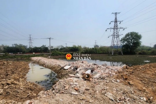 Hà Nội: Doanh nghiệp giải trình làm rõ phản ánh dùng phế liệu san nền dự án, cam kết tuân thủ pháp luật