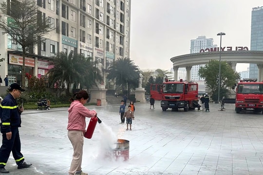 Hà Nội: Hàng nghìn người dân tham gia thực hành phòng cháy, chữa cháy và cứu nạn, cứu hộ