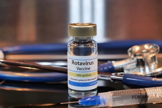 Lưu ý khi đưa trẻ uống vaccine Rota
