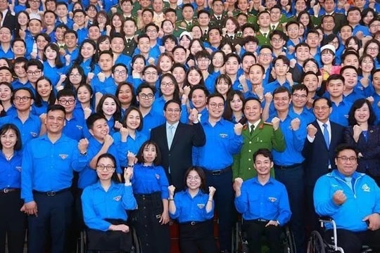PM requests youth to pioneer in sci-tech development