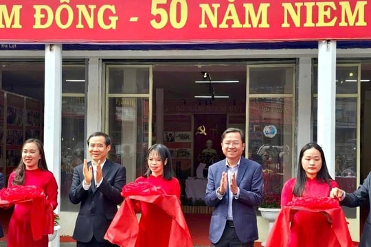  Triển lãm ảnh "Lâm Đồng - 50 năm niềm vui thống nhất"