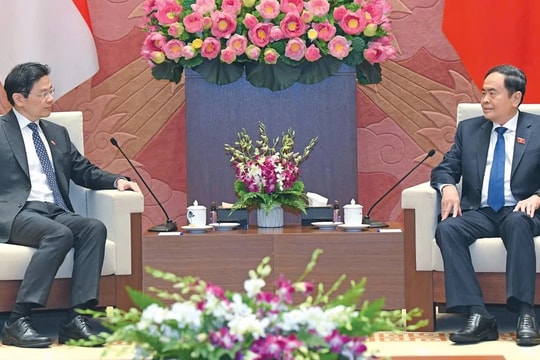 Chủ tịch Quốc hội Trần Thanh Mẫn hội kiến Thủ tướng Cộng hòa Singapore Lawrence Wong