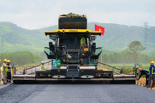 Chuyển động trên công trường cao tốc Quảng Ngãi - Hoài Nhơn