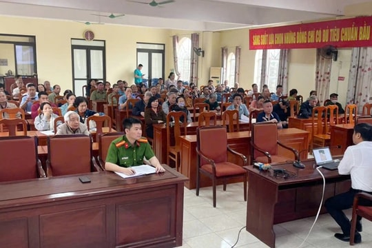 Quận Bắc Từ Liêm: Phổ biến nghiệp vụ chữa cháy tới người dân 13 phường trên địa bàn 