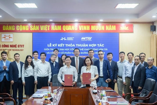 Trường ĐH Công nghệ Giao thông Vận tải ký kết hợp tác toàn diện với Công ty Cổ phần vận tải Đường sắt Việt Nam