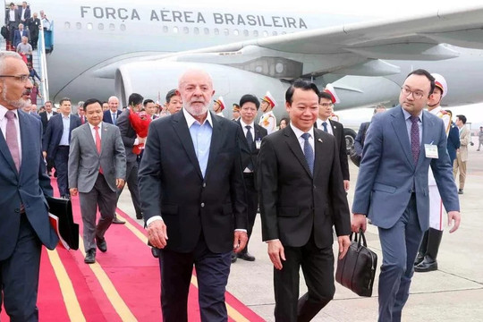 Brazilian President begins state visit to Vietnam