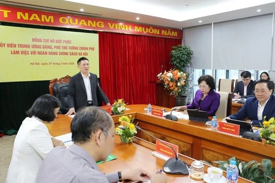 Tinh gọn bộ máy nhưng phải giữ được mạng lưới khách hàng