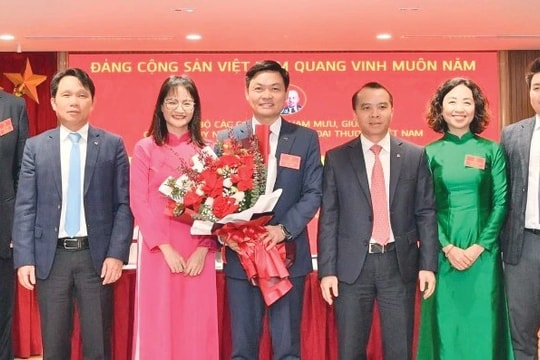 "Đoàn kết - Dân chủ - Bản lĩnh - Đột phá - Phát triển"