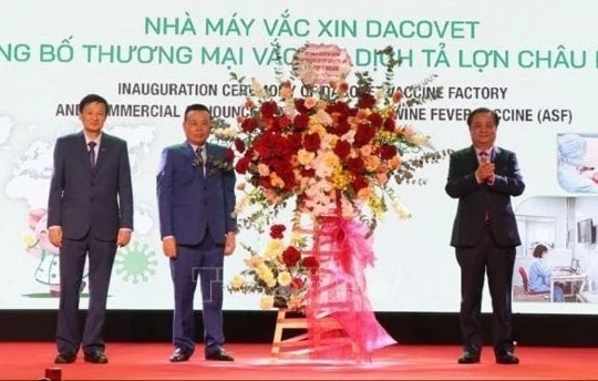 Phó Chủ tịch Quốc hội Lê Minh Hoan dự Lễ khánh thành Nhà máy vaccine DACOVET