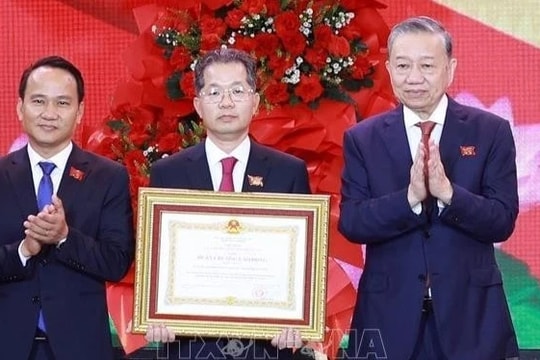 Tổng Bí thư Tô Lâm dự Lễ kỷ niệm 95 năm Ngày thành lập Đảng bộ thành phố và 50 năm Ngày Giải phóng thành phố Đà Nẵng