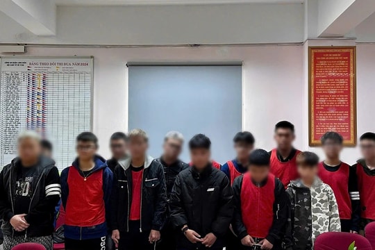 Mang hung khí đi giải quyết mâu thuẫn, hàng chục thiếu niên bị bắt, tạm giữ