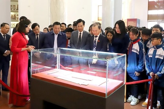 Văn hóa Hùng Vương trong dòng chảy văn minh sông Hồng