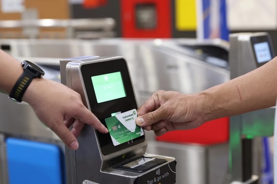 Metro không tiền mặt thúc đẩy giao thông xanh