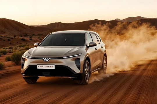 Hơn 600 người đặt mua VinFast Green mỗi giờ: Xe điện trở thành lựa chọn của mọi nhà