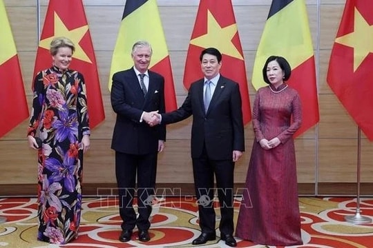 Chủ tịch nước Lương Cường chủ trì chiêu đãi trọng thể Nhà vua Bỉ