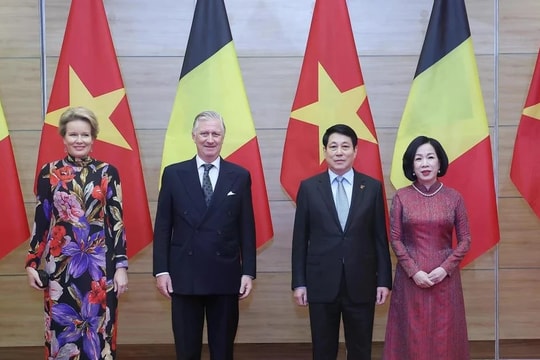 State leader, spouse host grand banquet for Belgian King, Queen