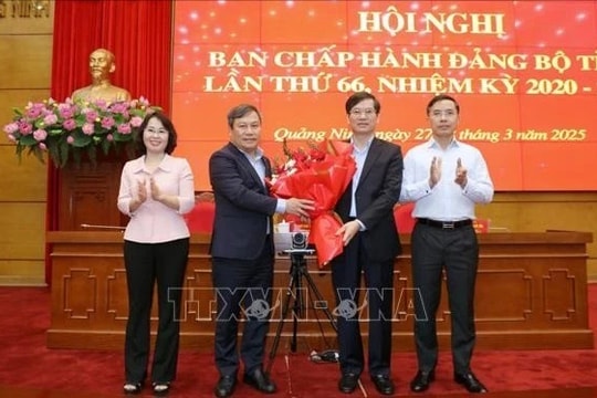 Công bố Quyết định chuẩn y giữ chức Phó Bí thư Tỉnh ủy Quảng Ninh