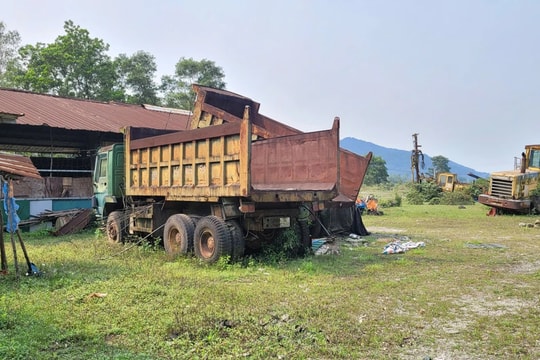 Cần sớm xử lý các thiết bị máy móc bị “bỏ quên” sau khi dừng khai thác khoáng sản