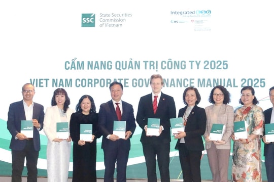 Ra mắt Cẩm nang Quản trị công ty - ấn bản 2025