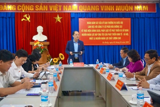 Đoàn giám sát của Ủy ban Thường vụ Quốc hội làm việc với Công ty cổ phần Mía đường 333