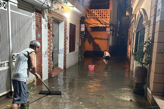 Chủ tịch UBND TP. Hà Nội chỉ đạo kiểm tra dự án “đắp chiếu” nhiều năm khiến người dân khổ sở vì rác thải, nước ngập khi mưa lớn