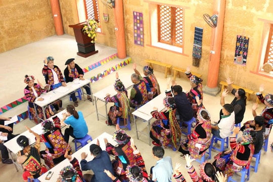 Bài cuối: "Cháy" hết mình với công tác giảm nghèo