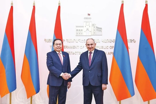 Vietnam always treasures traditional friendship with Armenia: NA Chairman
