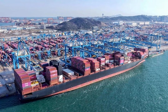 Những hành động đầu tiên của các nước trước thuế quan mới của Mỹ