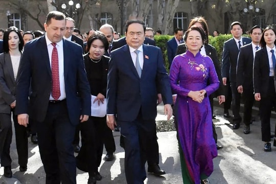 Chủ tịch Quốc hội Trần Thanh Mẫn và Phu nhân thăm Đại học Tổng hợp Quốc gia Yerevan