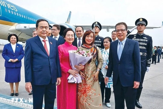 Chủ tịch Quốc hội Trần Thanh Mẫn và Phu nhân tham dự Đại hội đồng IPU - 150 và thăm chính thức Uzbekistan