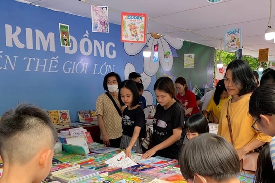 Tổ chức Hội sách Hà Nội 2025 tại không gian đi bộ hồ Hoàn Kiếm