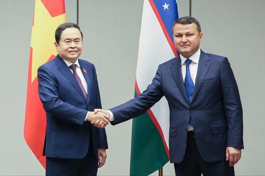 Chủ tịch Quốc hội Trần Thanh Mẫn tiếp Chủ tịch Ủy ban về quan hệ liên dân tộc và kiều bào ở nước ngoài của Uzbekistan