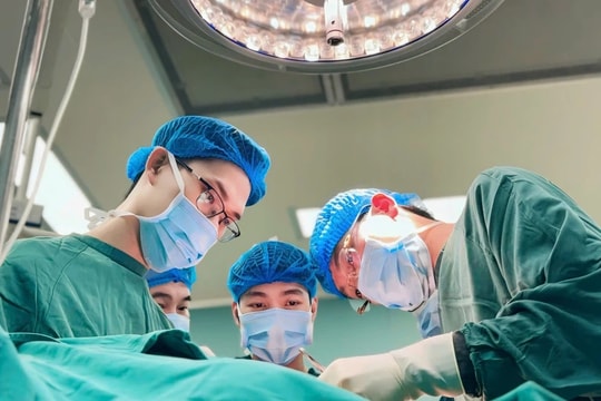  Cảnh báo ung thư từ một nốt đen nhỏ ở bàn chân