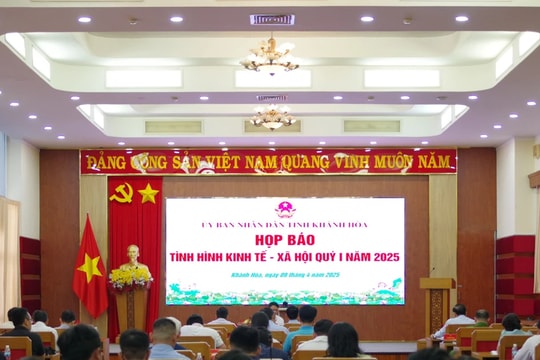 Khánh Hòa họp báo tình hình kinh tế - xã hội quý I năm 2025