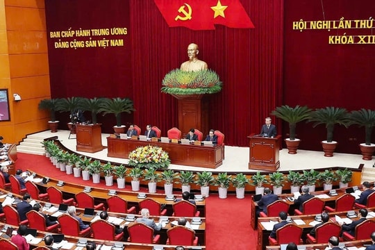 Thông cáo báo chí về ngày làm việc thứ nhất của Hội nghị Trung ương 11, khóa XIII