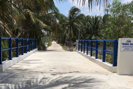 Hoàn thành đưa vào sử dụng cầu Trăng Xanh (Tập đoàn Bách Việt), nối nhịp yêu thương tại Bến Tre