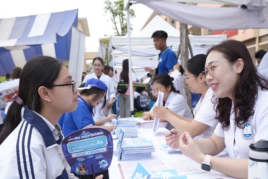 Chương trình đối thoại, tư vấn, hướng nghiệp 2025: Hành trang vào đời cho học sinh Hà thành