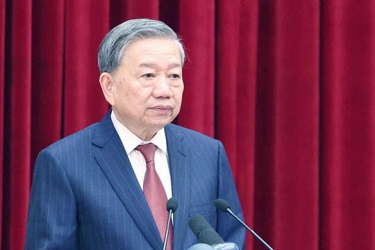 Hội nghị lịch sử, bàn về những quyết sách lịch sử trong giai đoạn cách mạng mới của nước ta