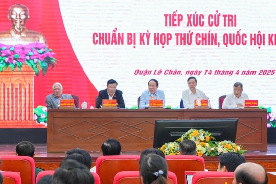 Lấy người dân, doanh nghiệp làm trung tâm