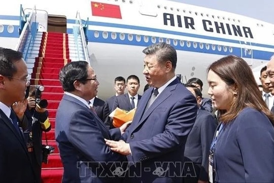 Thủ tướng Phạm Minh Chính ra sân bay tiễn Tổng Bí thư, Chủ tịch nước Trung Quốc Tập Cận Bình