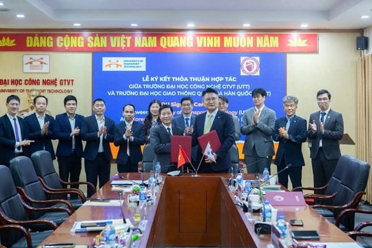 Trường ĐH Công nghệ Giao thông Vận tải và Trường ĐH Giao thông Quốc gia Hàn Quốc ký kết hợp tác