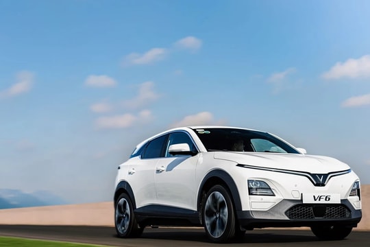 VinFast VF 6: Xe điện tầm trung nhưng trải nghiệm tầm cao
