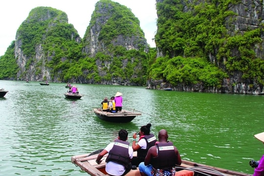 Du lịch Quảng Ninh định vị thương hiệu độc đáo, mang đậm bản sắc văn hóa