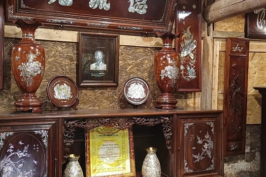 Trải nghiệm nghề khảm trai Chuyên Mỹ tại phố cổ Hà Nội