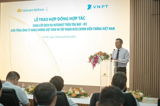Vietnam Airlines “bắt tay” VNPT triển khai dịch vụ Internet trên không