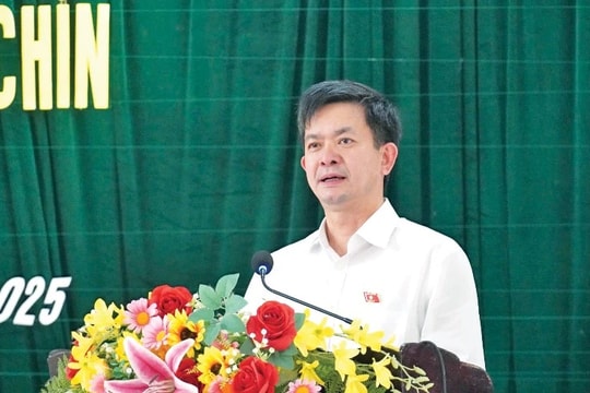 Tổng Thư ký Quốc hội, Chủ nhiệm Văn phòng Quốc hội Lê Quang Tùng tiếp xúc cử tri tại Quảng Trị