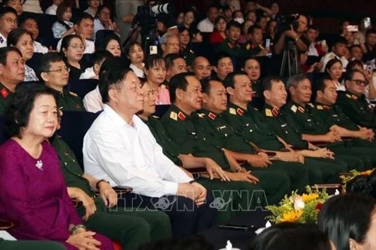 Chương trình nghệ thuật đặc biệt giao hưởng thính phòng 'Bài ca Thống nhất'