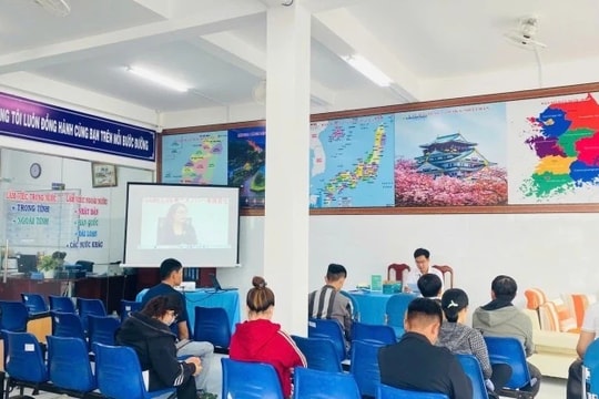 Tổ chức phiên giao dịch việc làm cho người đang hưởng chính sách Bảo hiểm thất nghiệp