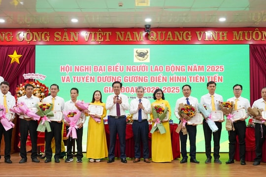 Bứt phá trong gian khó, hướng đến phát triển bền vững